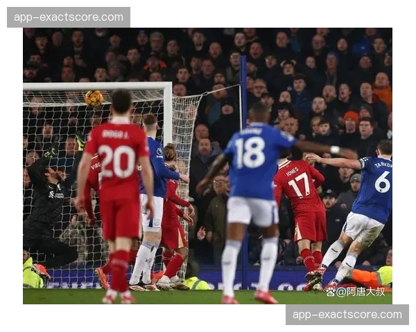 官方统计：英超第30轮场均观众人数创下赛季新高