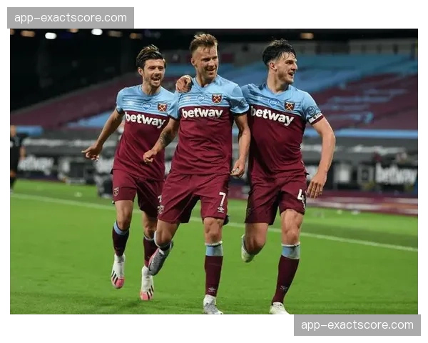 西汉姆联2-1绝杀埃弗顿，威尔逊补时阶段完成致命一击